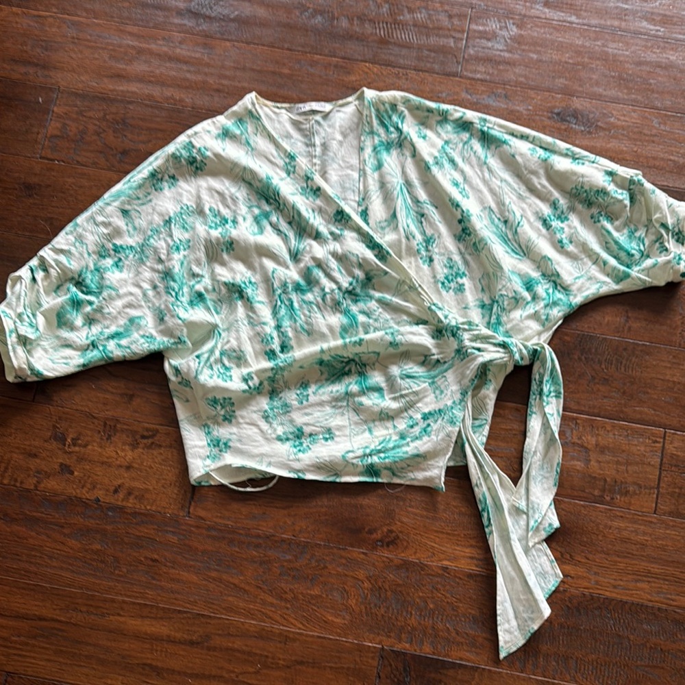 Zara green Tropical Wrap Top with Tie Detail M